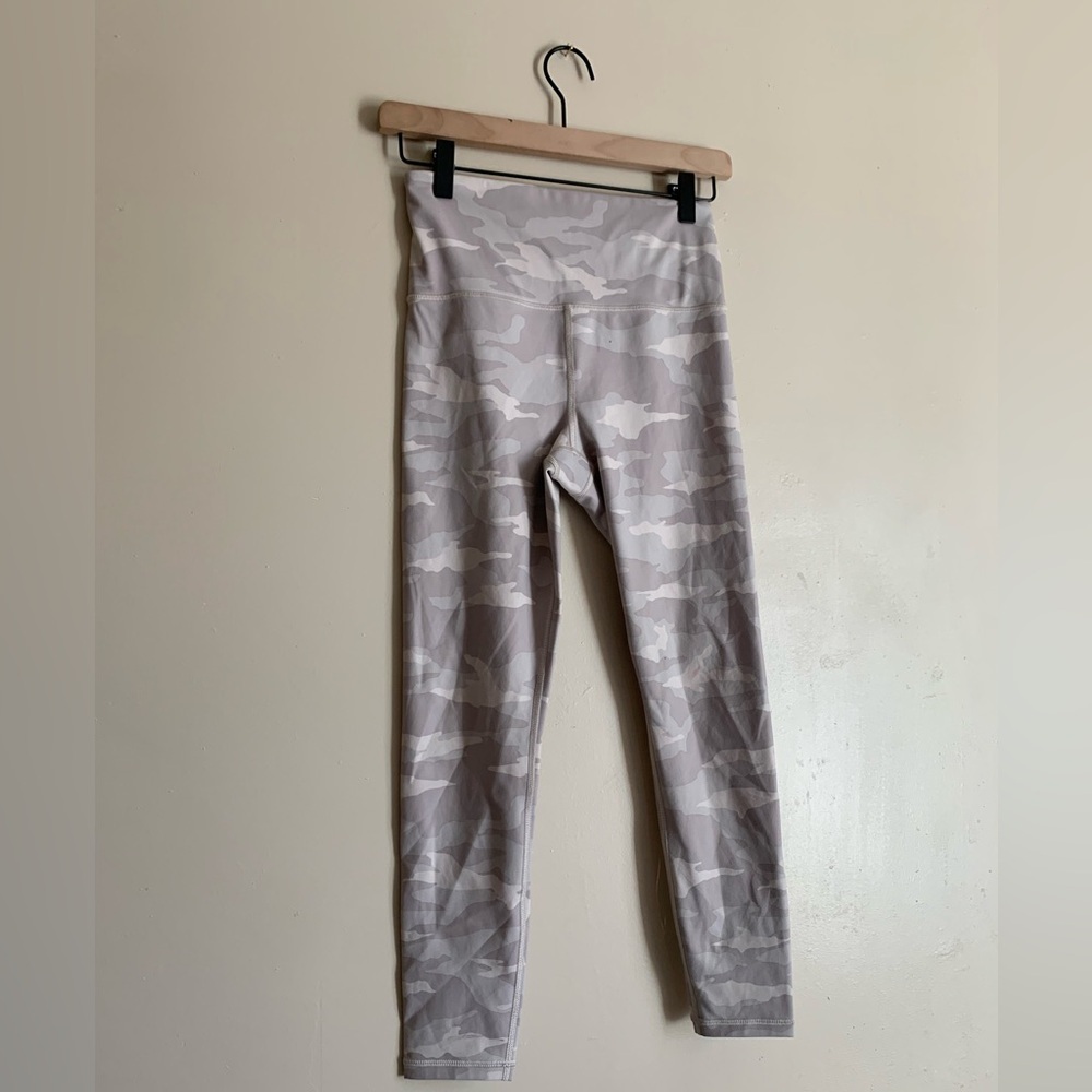 Athleta Women Pants Leggings Athletic Bottoms XS White Camo Casual Lounge